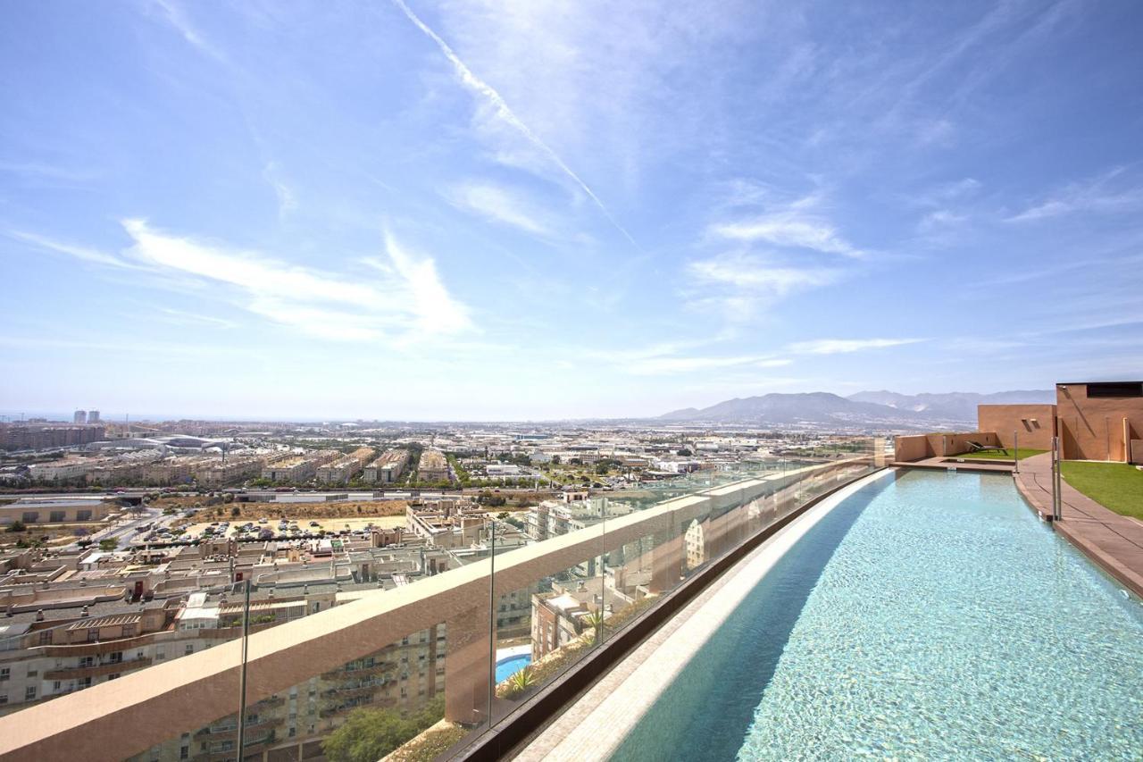 -Malagasunapts-Skygarden Teatinos Pool Playground Buitenkant foto