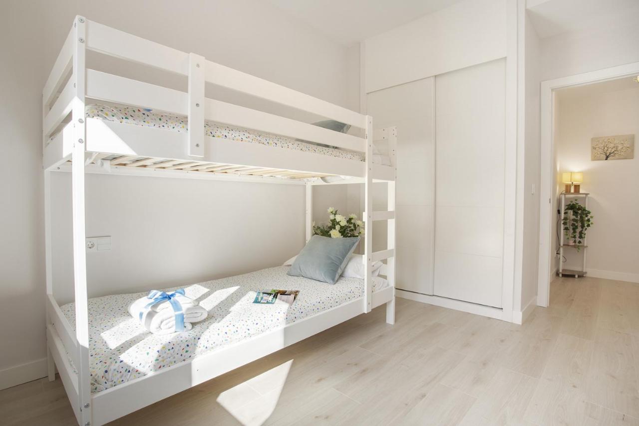 -Malagasunapts-Skygarden Teatinos Pool Playground Buitenkant foto