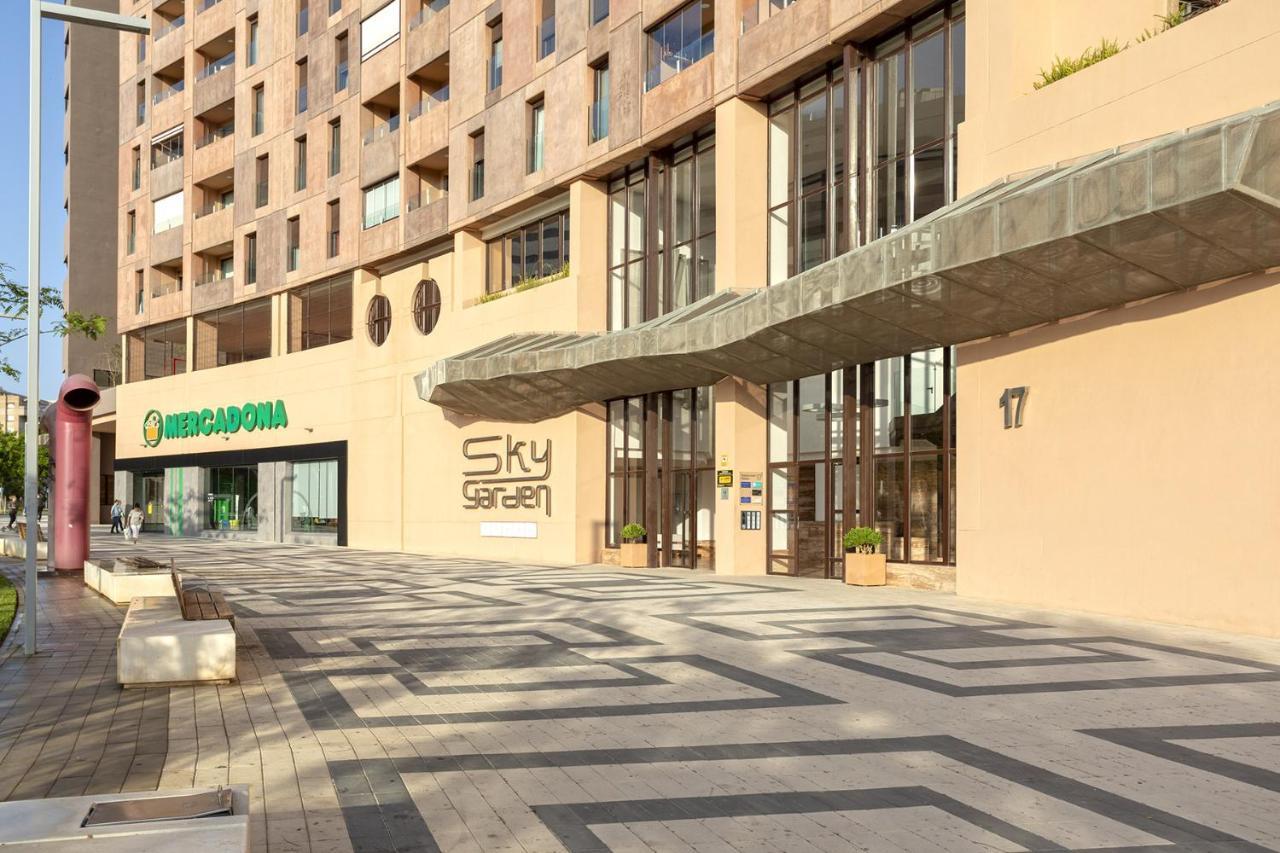 -Malagasunapts-Skygarden Teatinos Pool Playground Buitenkant foto