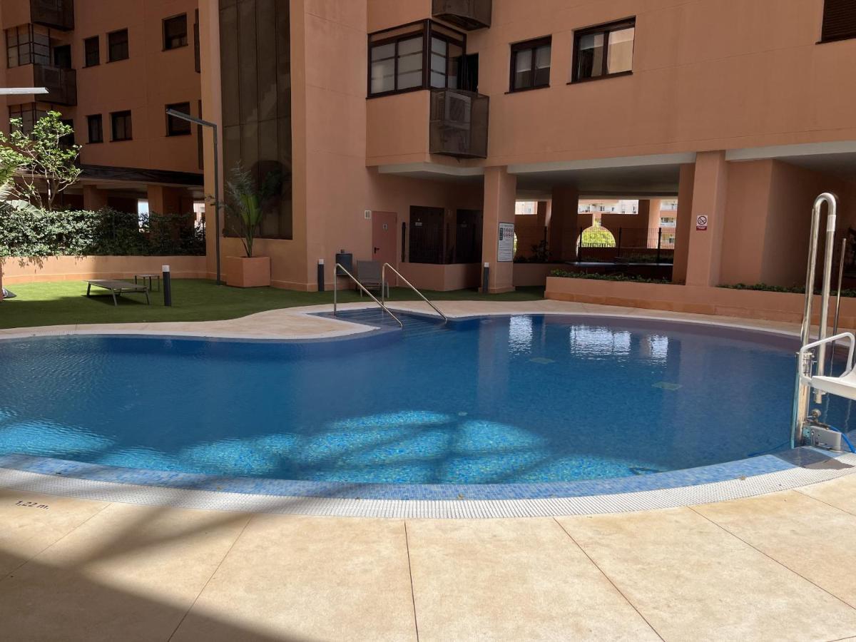 -Malagasunapts-Skygarden Teatinos Pool Playground Buitenkant foto