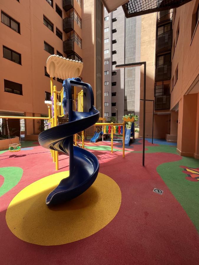 -Malagasunapts-Skygarden Teatinos Pool Playground Buitenkant foto