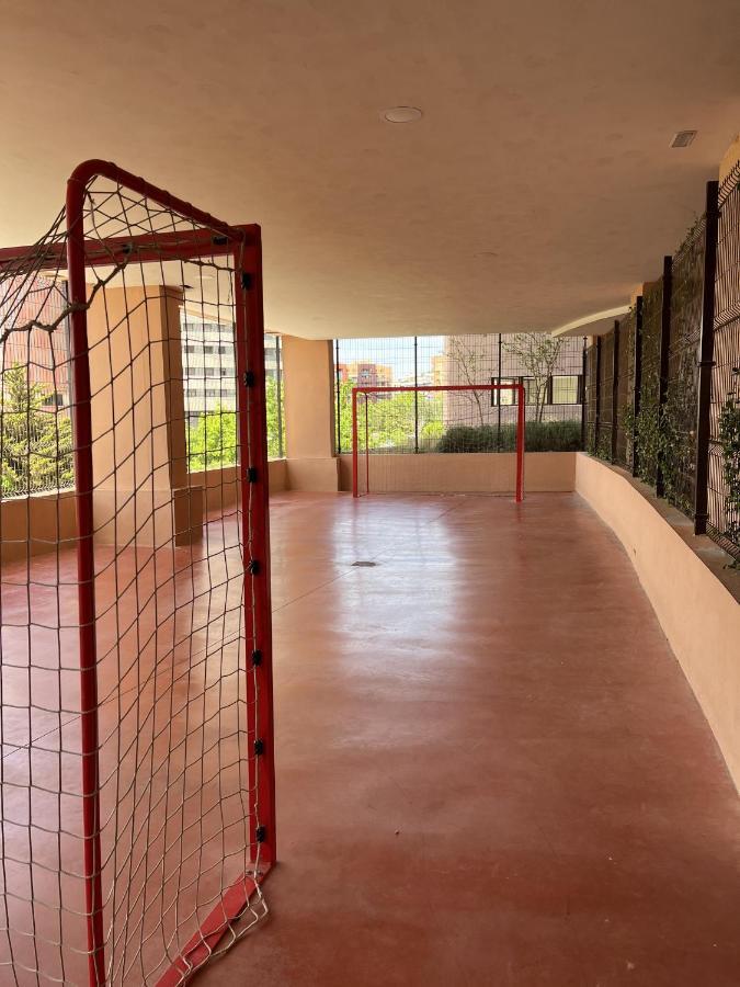 -Malagasunapts-Skygarden Teatinos Pool Playground Buitenkant foto